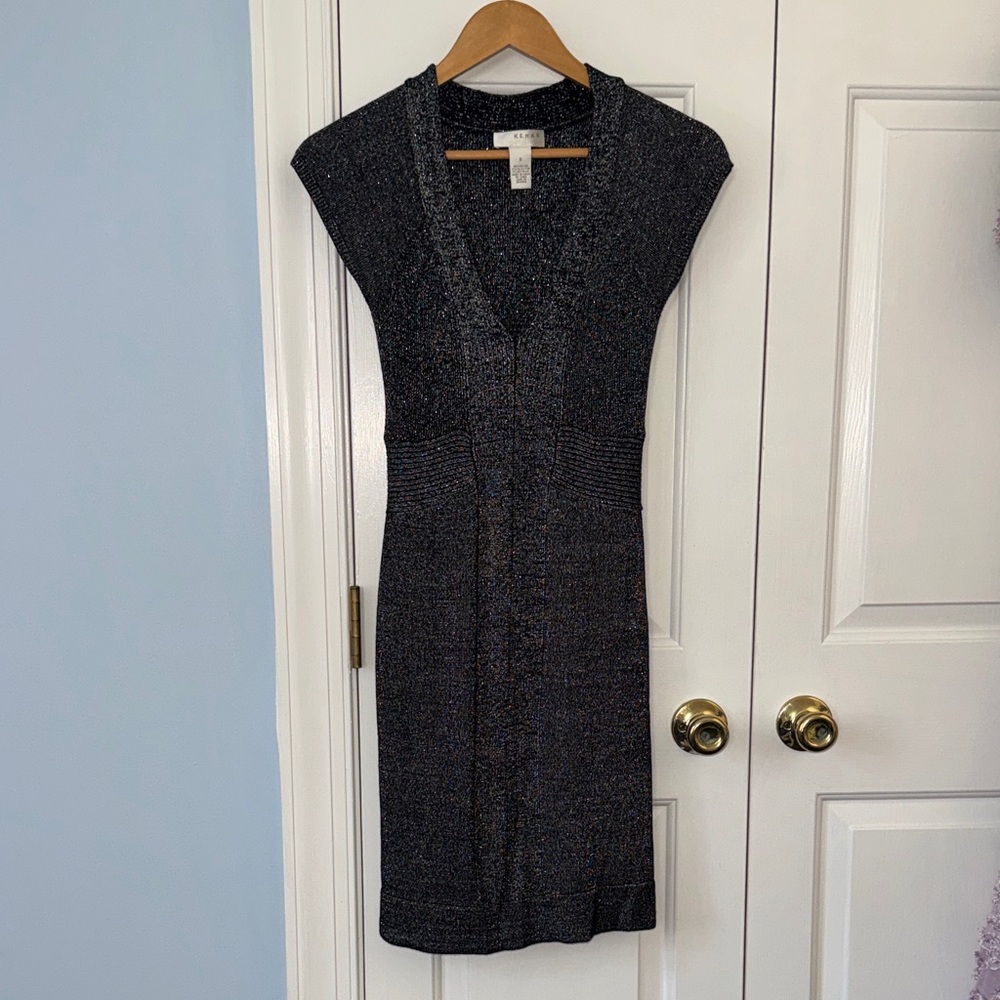 Elegant Silver/Black Knit Dress